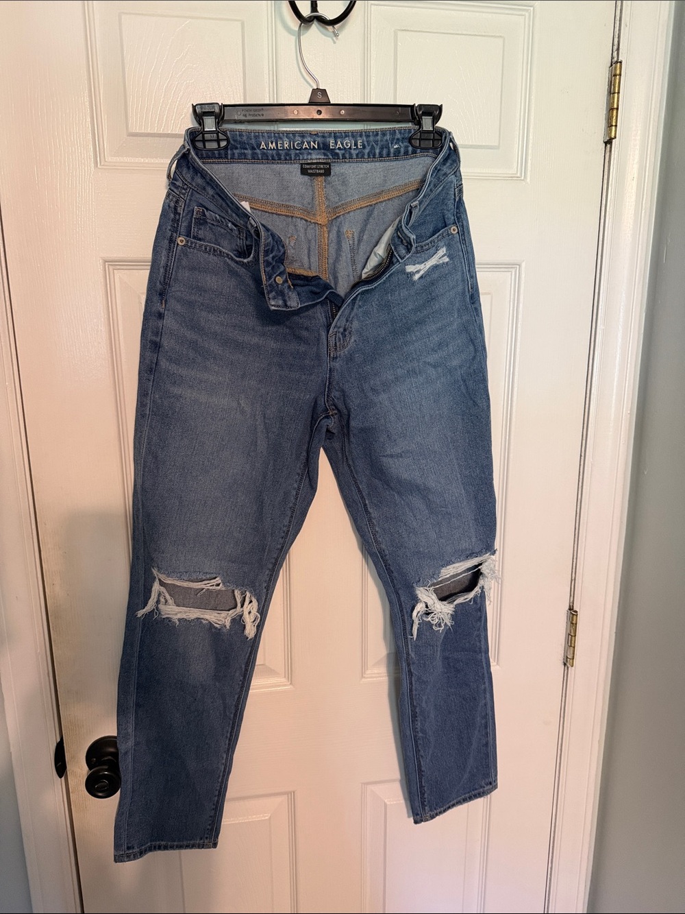 American Eagle Mom Jean